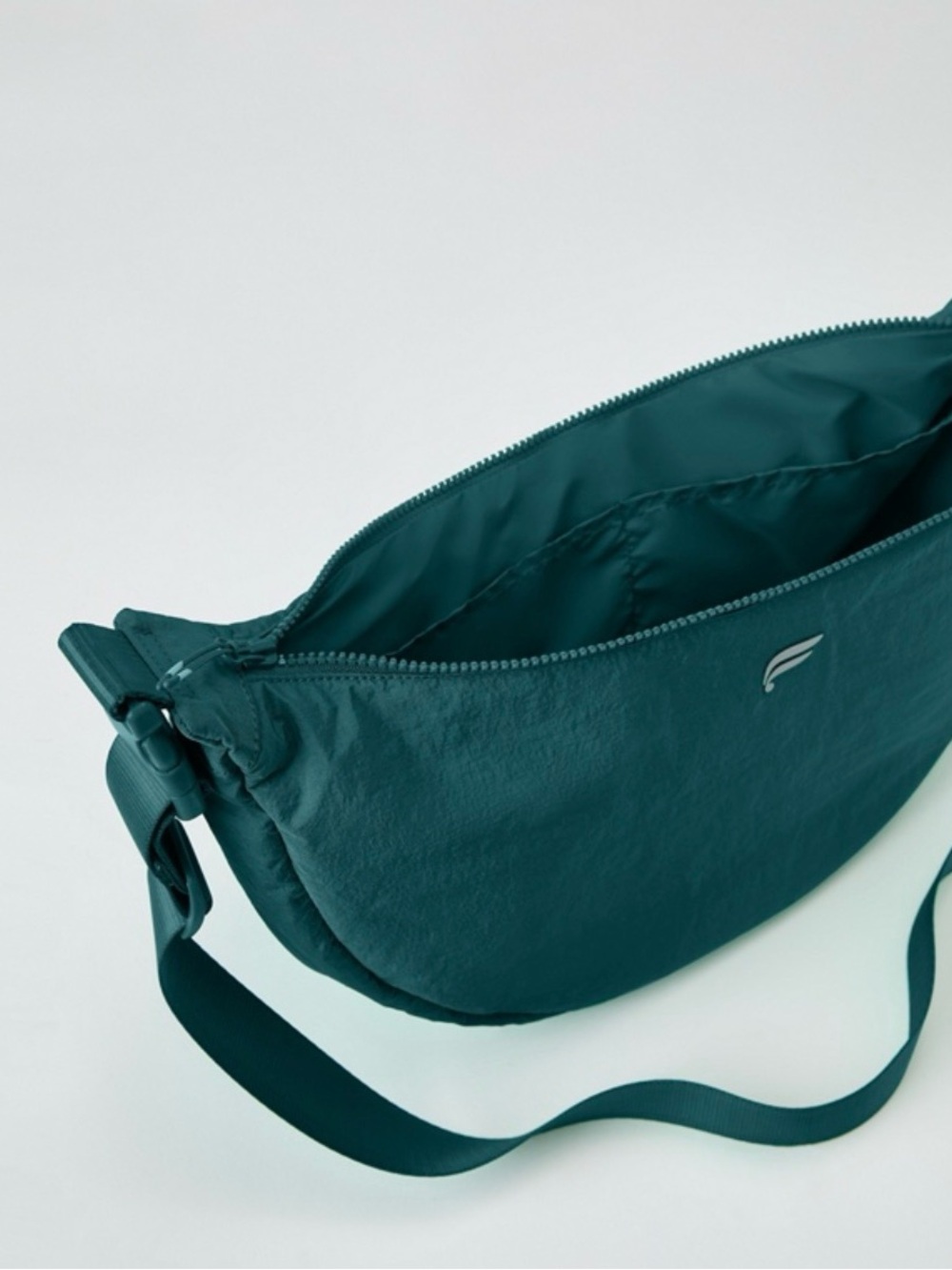 Fabletics Large Sling Bag Crinkle crossbody - Green Abyss